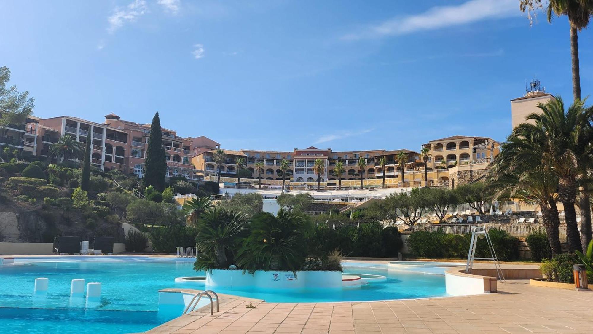 Saint-Raphael- Vue Mer Et Massif De L'Esterel Dış mekan fotoğraf